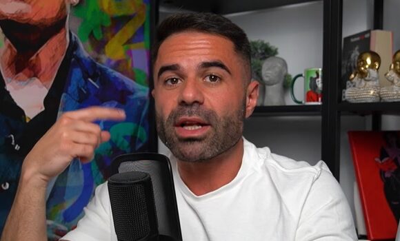 Cristian Chifoi face bani in somn?