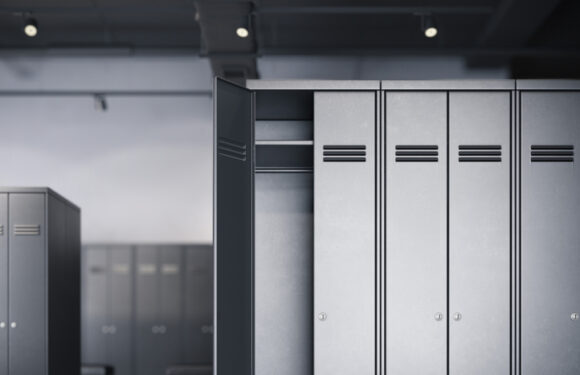 De ce sunt rafturile metalice o soluţie ingenioasă pentru garajul tău?